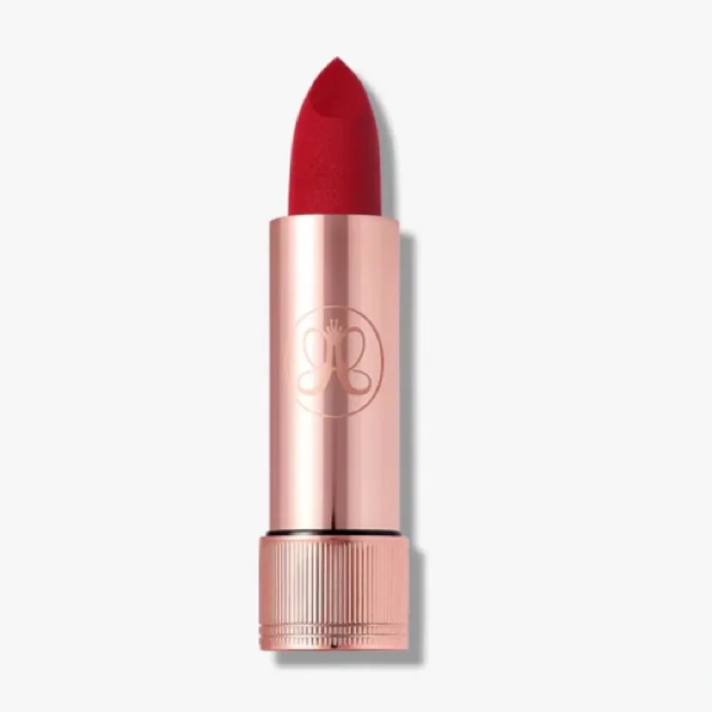 ANASTASIA BEVERLY HILLS Matte Velvet Lipstick in “Royal Red” (Brand New!) 💘